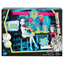 Jouet monster high : le laboratoire de frankie stein poupée